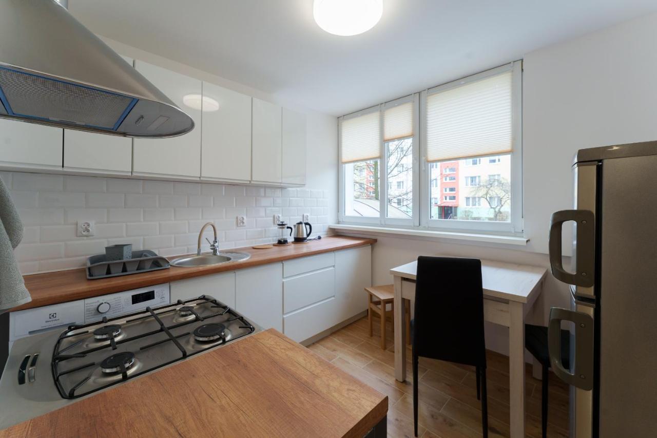 Apartament Pod Swierkiem - Pet Friendly - 2 Osobne Pokoje Dla Max 5 Osob - Space Apart Jelenia Góra Kültér fotó